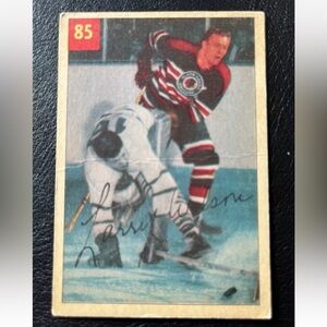 Vintage hockey card Parkhurst 53-54 or 54-55 Larry Wilson # 85